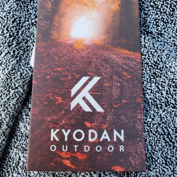 Kyodan Sweatshirt (crop) - Picture 4 of 4